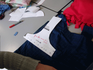 patron pour couper les manches du tee shirt et faire les anses du sac