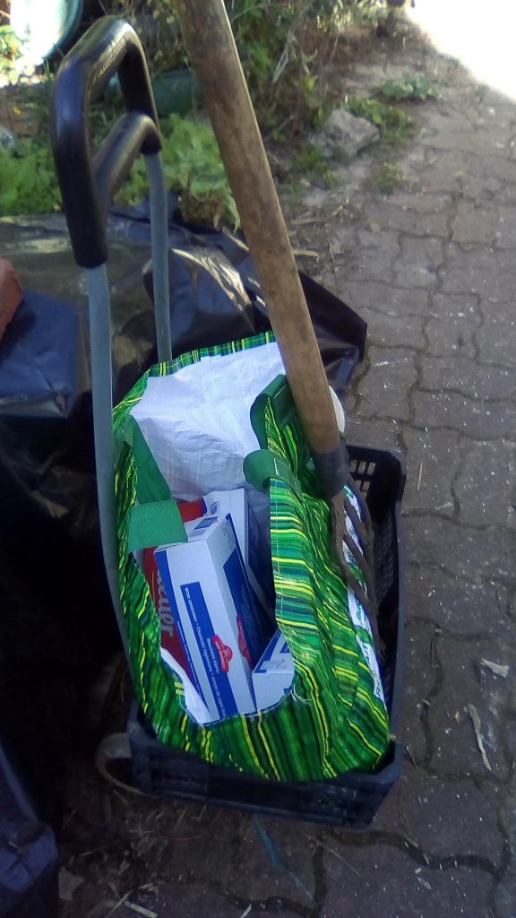 Départ pour brasser le compost